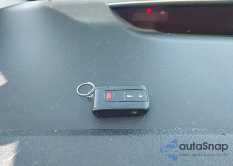 2008 Toyota Prius z USA, uszkodzony, nr VIN JTDKB20UX87704307